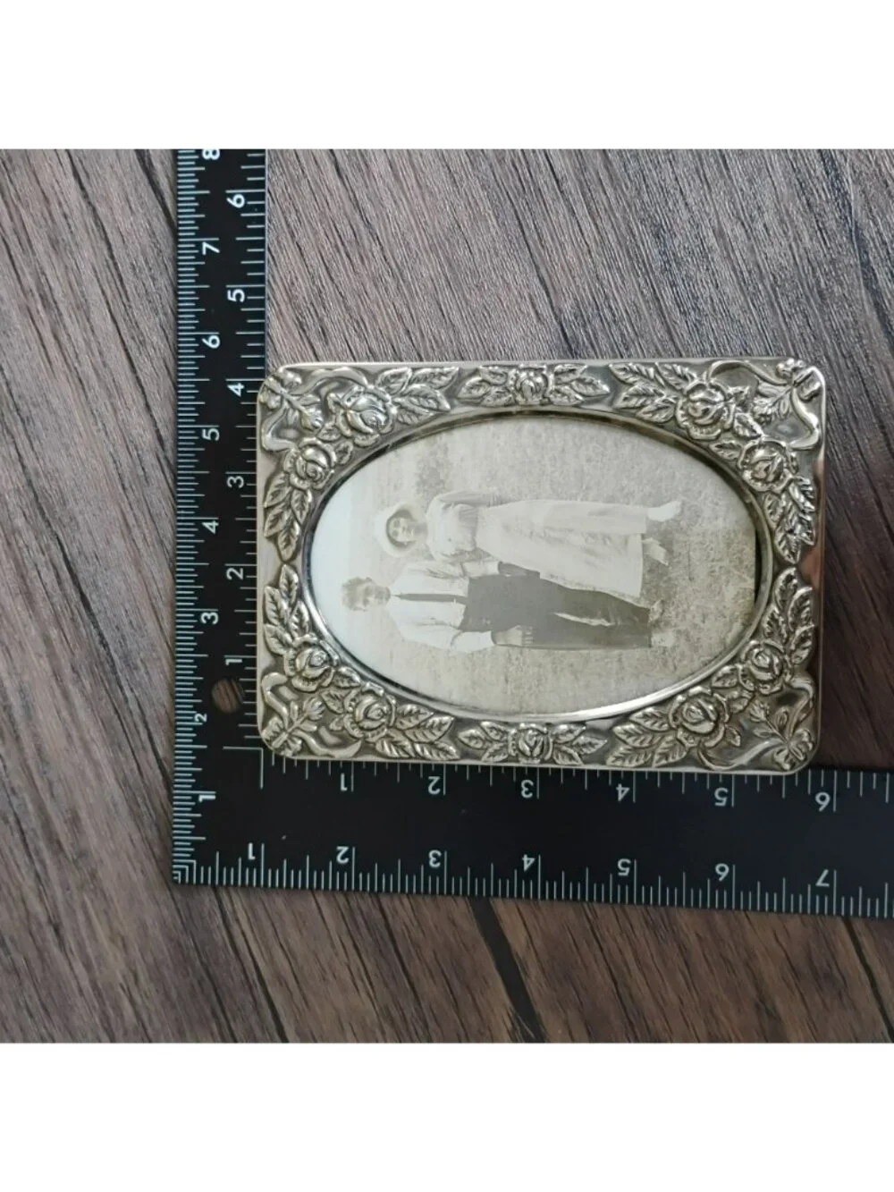 Antique Silver Floral Photo Frame With Vintage Portrait Of Couple 6